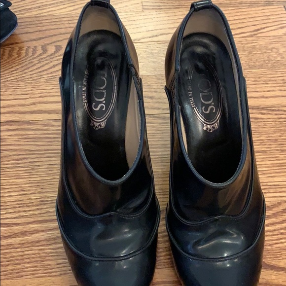 Todd black leather booties - Picture 2 of 10